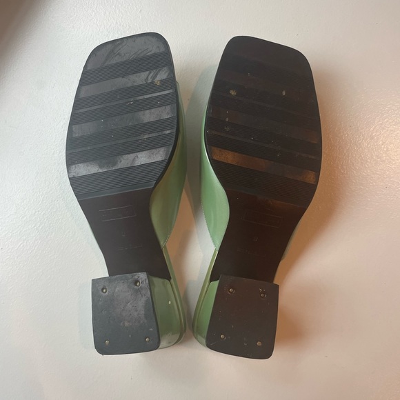 Louis Vuitton Block Mules Avocado Green Patent Leather Logo Dice Charms Vintage - Picture 4 of 5